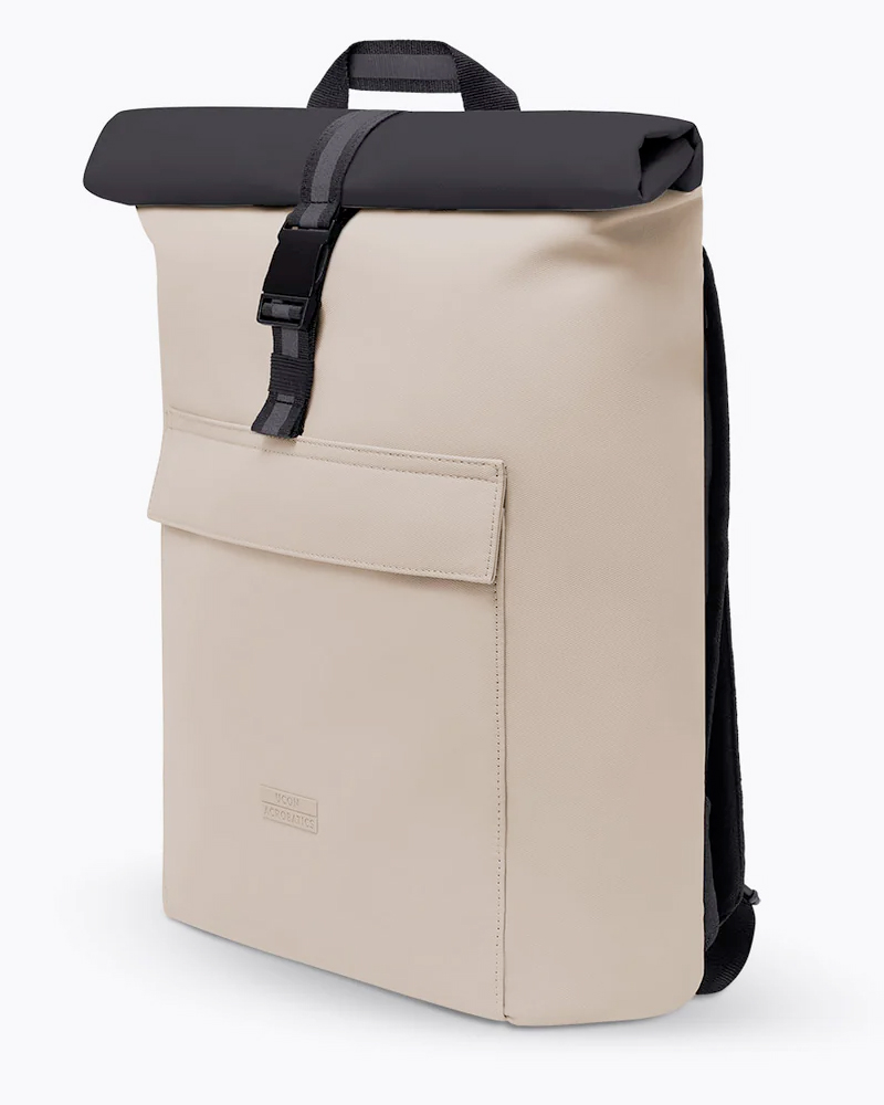 Jannik medium backpack sand black 08